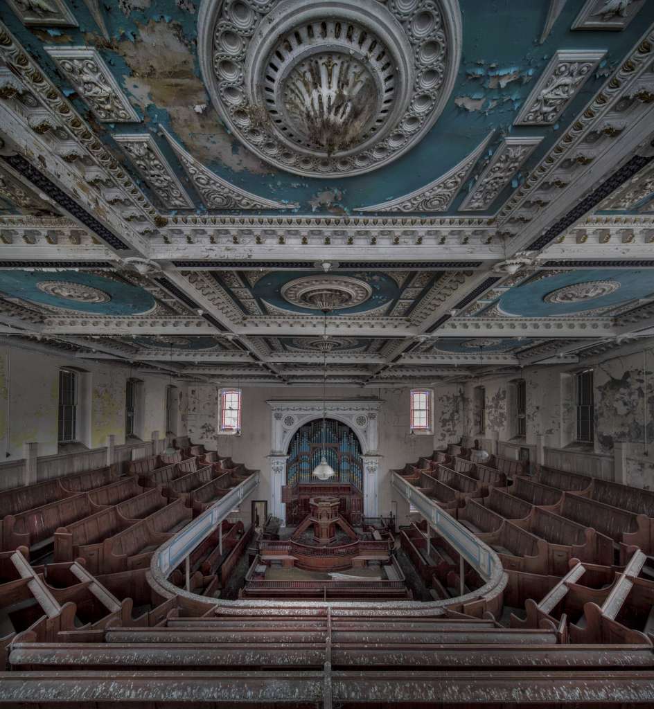 Engedi Chapel, Caernafon, Gwynedd by Barry Eveleigh