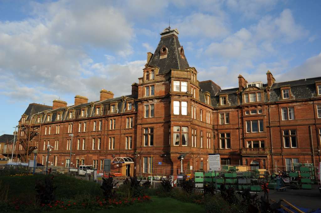 Ayr Station Hotel in 2018 (Credit: N Hackett)