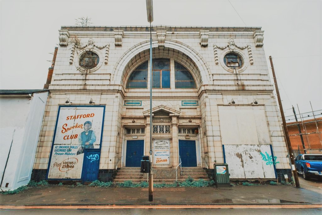 The striking triumphal frontage of the Sandonia Cinema on Sandon Road (28dayslater)