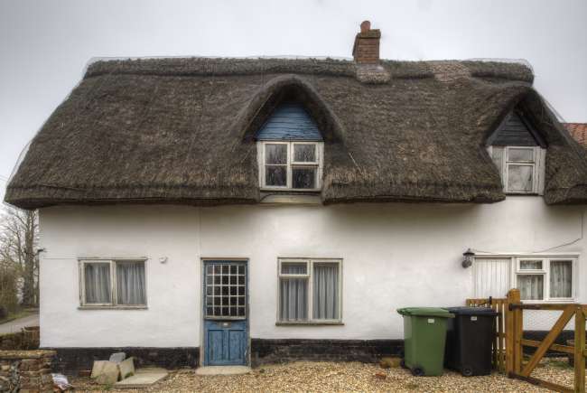 Thatch End, Roydon